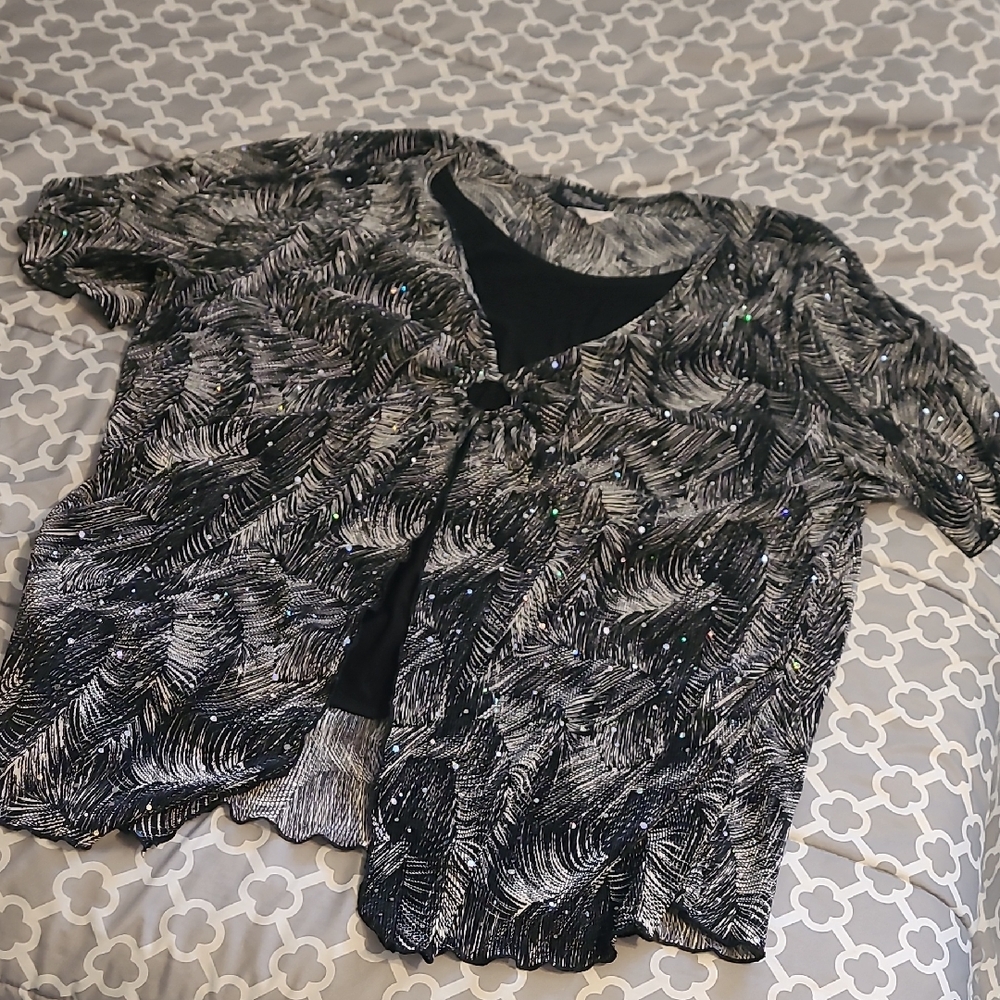Maggie Barnes Black and Silver Patterned Blouse